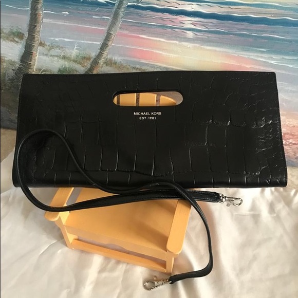 Michael Kors Tilda Clutch Large , Black - Picture 6 of 16